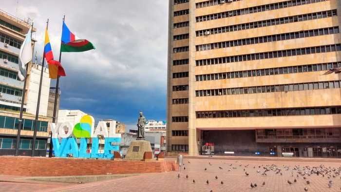 Prohibirán fiestas y reuniones de más de 50 personas en Navidad