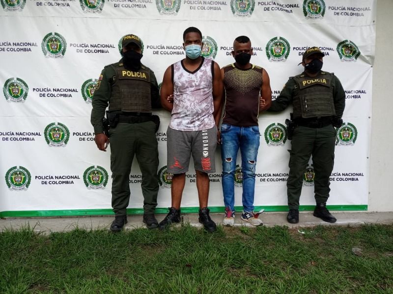 Asegurados dos hombres que provocaron daños a estación de gasolina