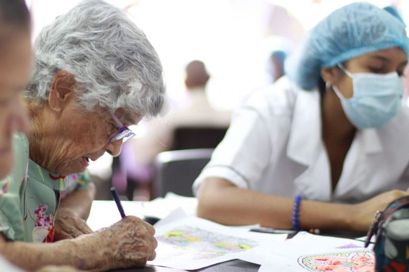 Centros de Cuidado del Adulto Mayor son dotados con kits de bioseguridad