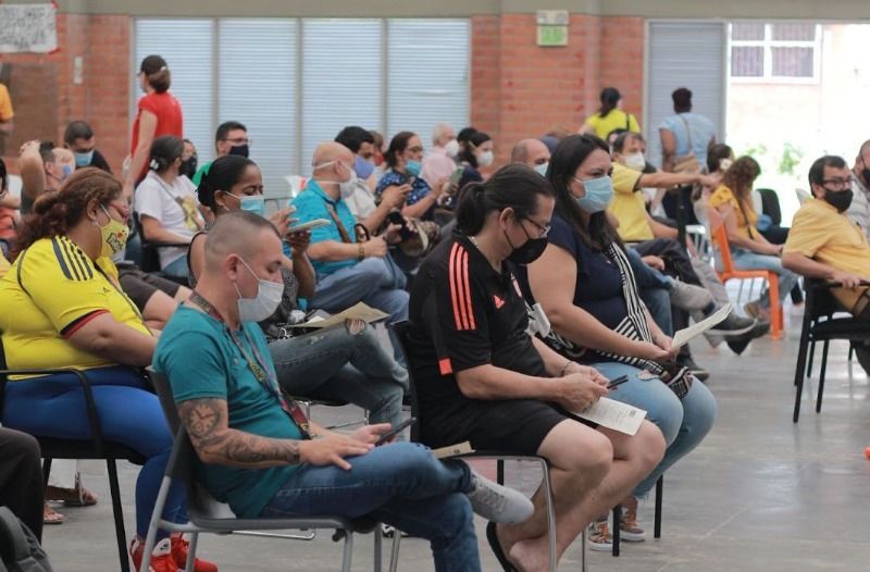 Palmira todavía no alcanza meta de refuerzos para eliminar el tapabocas