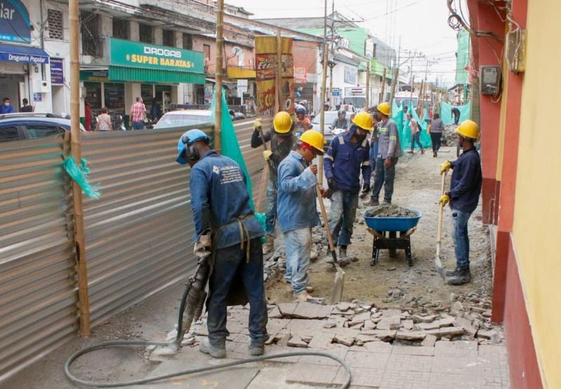 14 máquinas nuevas  quieren acabar con los 'huecos' en Palmira y mantener las vías en excelente estado