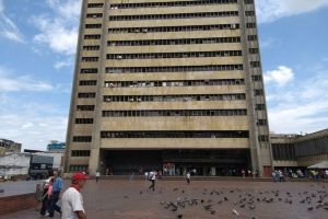 Prohibirán eventos masivos y reducirán horarios administrativos