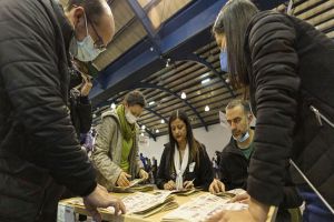 Colombianos que no votaron en primera vuelta pueden consultar su puesto en InfoVotantes