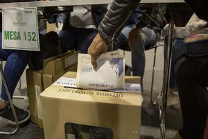 Mayoría de votos en blanco no garantiza que se repetirán elecciones